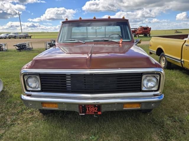 Image of Chevrolet C20 equipment image 3