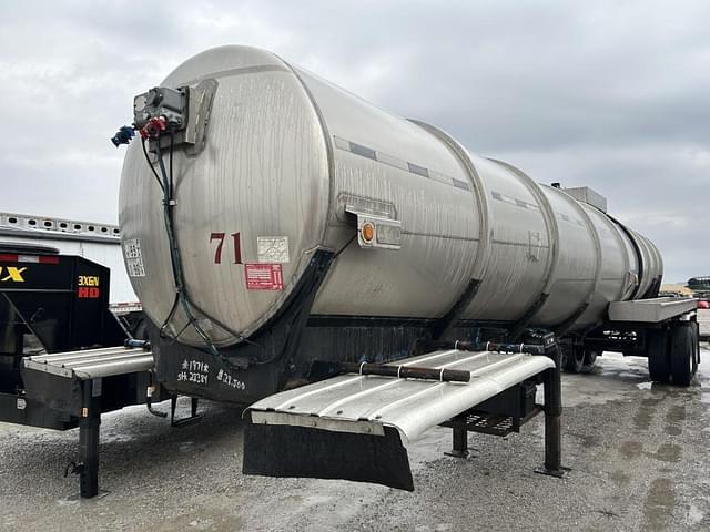 Image of Custom Built Tanker Trailer  equipment image 1