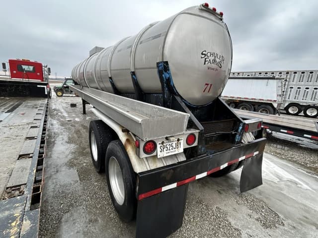 Image of Custom Built Tanker Trailer  equipment image 3
