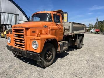 Main image Dodge 700