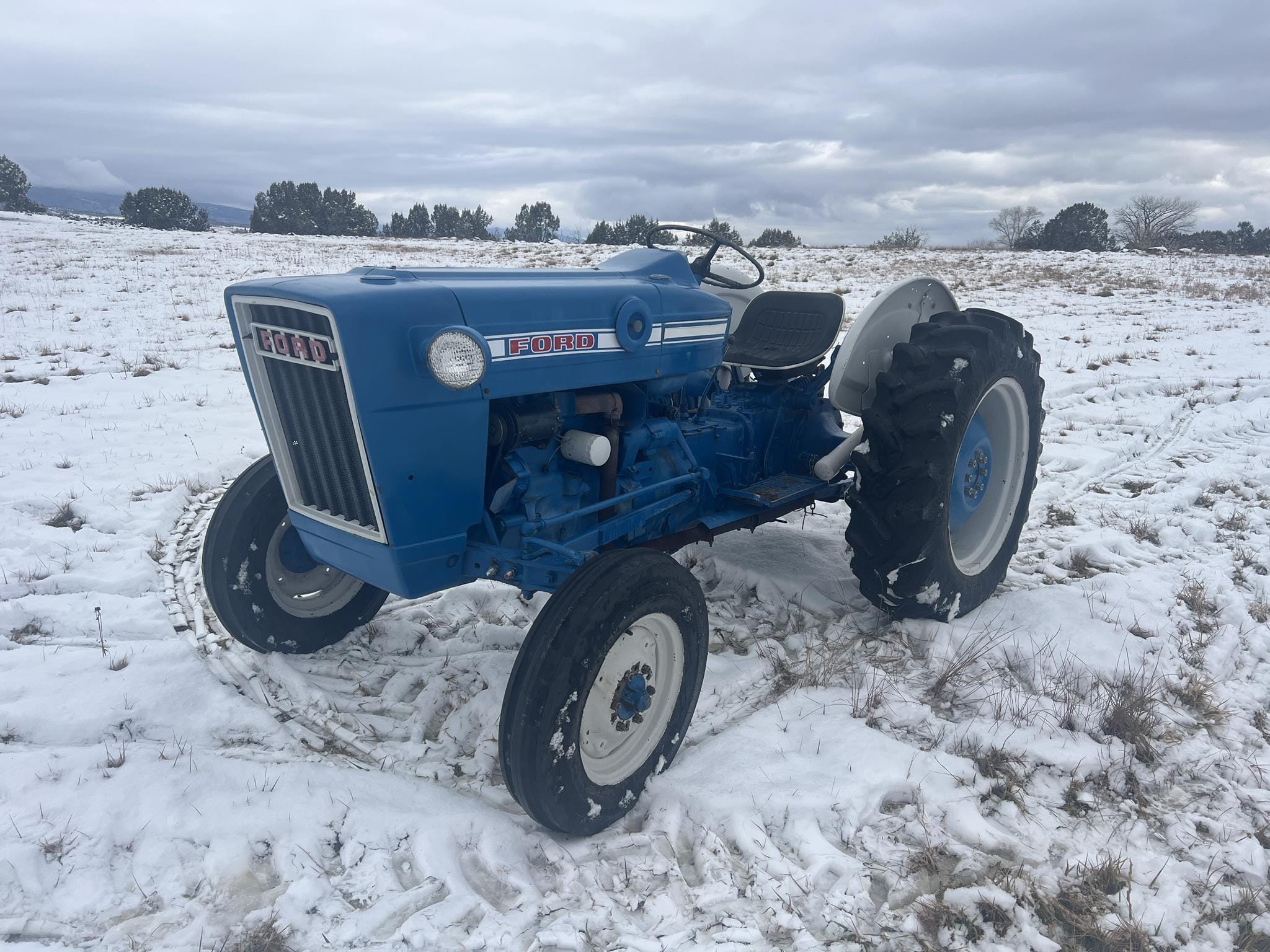 1971 Ford 2000 Equipment Image0