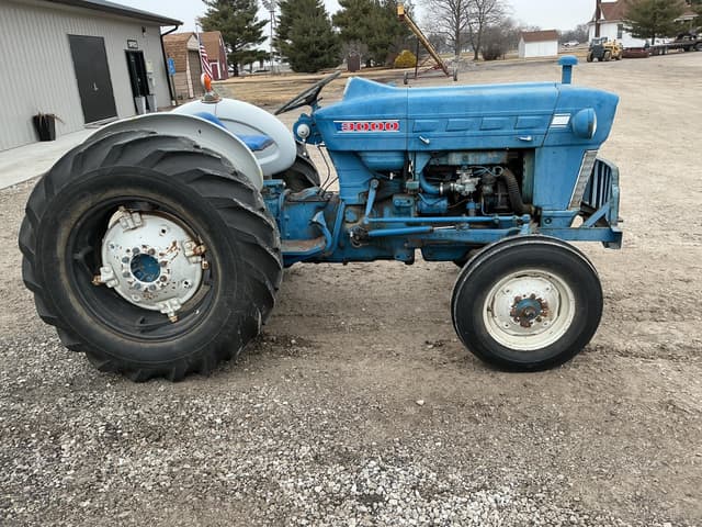 Image of Ford 3000 equipment image 4
