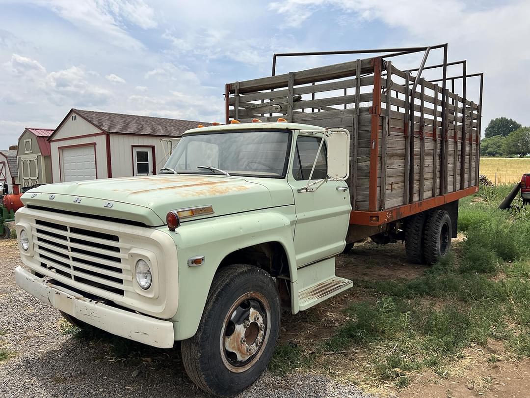 Image of Ford 600 Primary image