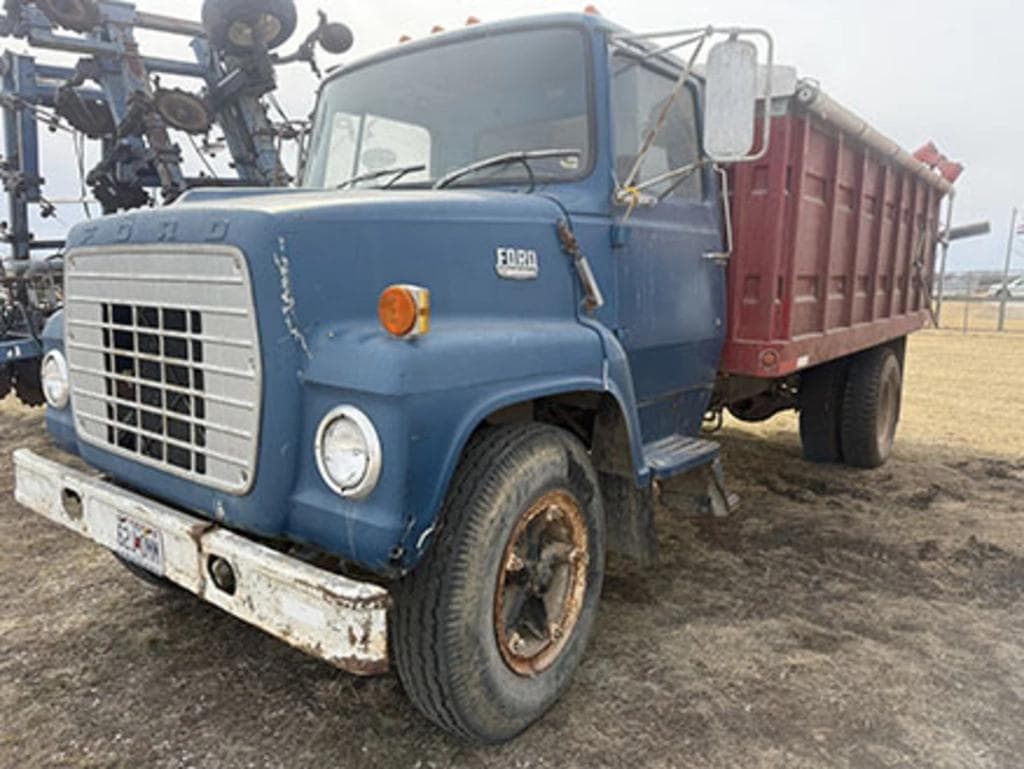 Image of Ford 600 Primary image