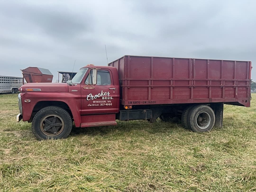 Image of Ford F600 Primary image