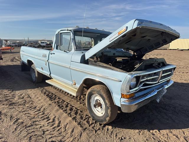 Image of Ford F-100 equipment image 4