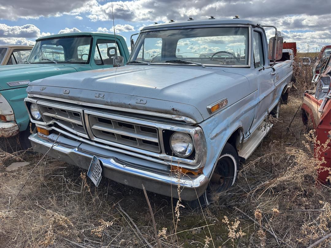 Image of Ford F-100 Primary image