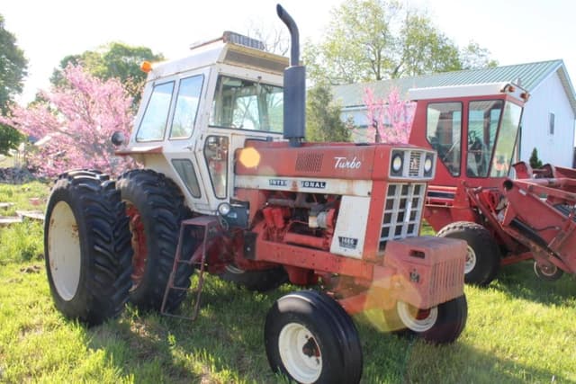 Image of International Harvester 1466 equipment image 1