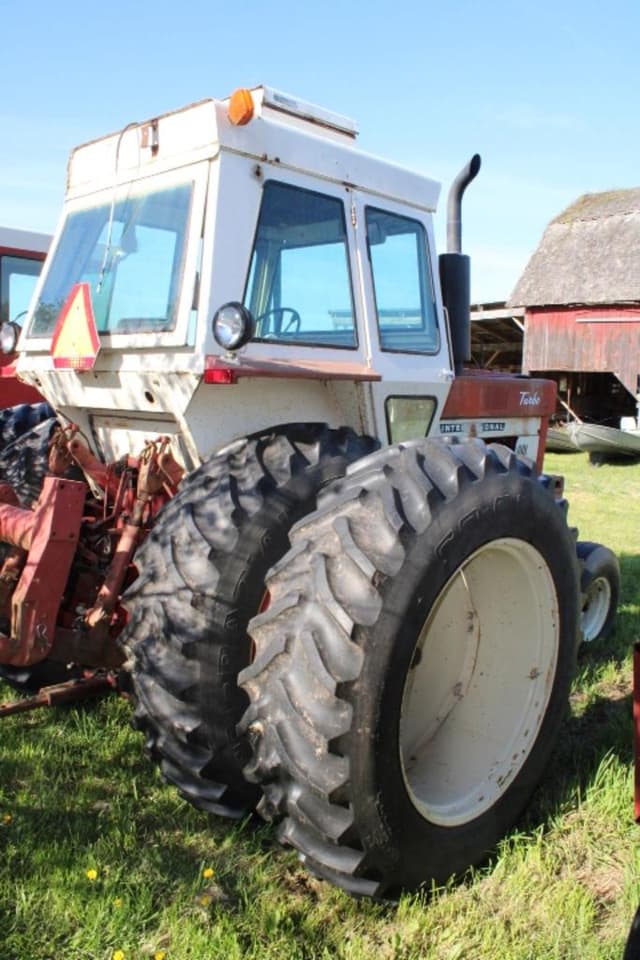 Image of International Harvester 1466 equipment image 3