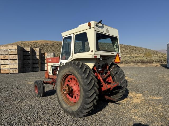 Image of International Harvester 1066 equipment image 2
