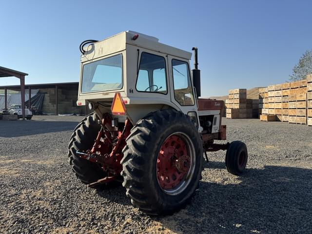 Image of International Harvester 1066 equipment image 4