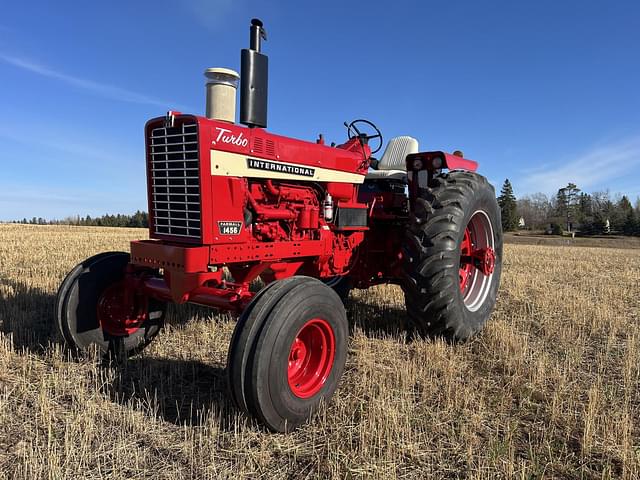 Image of International Harvester 1456 equipment image 4