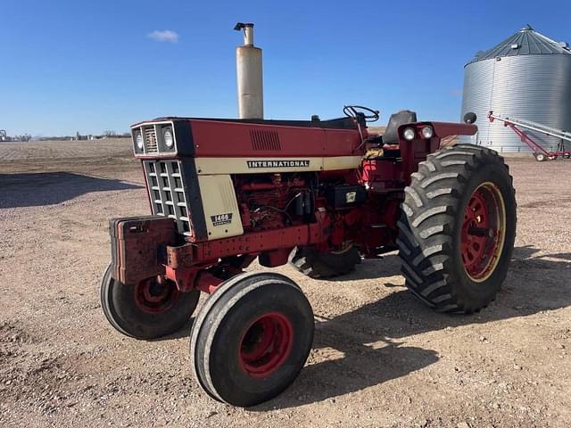 Image of International Harvester 1466 equipment image 1