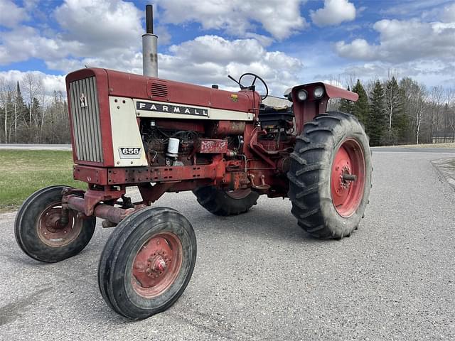 Image of International Harvester 656 equipment image 2