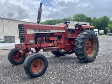 Main image International Harvester 756