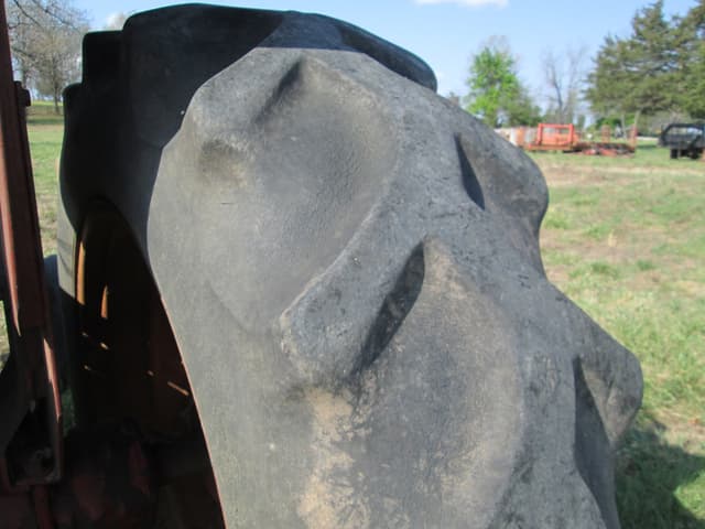 Image of International Harvester 856 equipment image 4