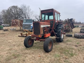 Main image International Harvester 856