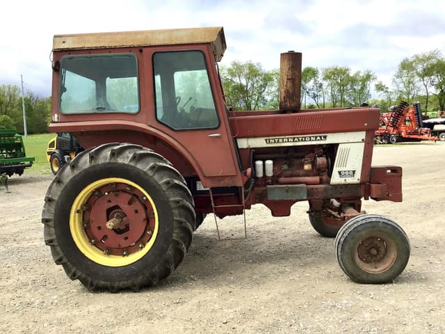 Image of International Harvester 966 equipment image 3