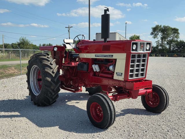 Image of International Harvester 966 equipment image 2
