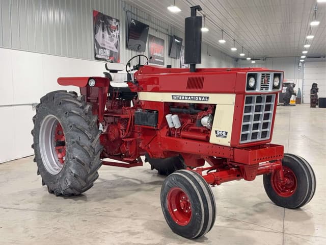 Image of International Harvester 966 equipment image 2