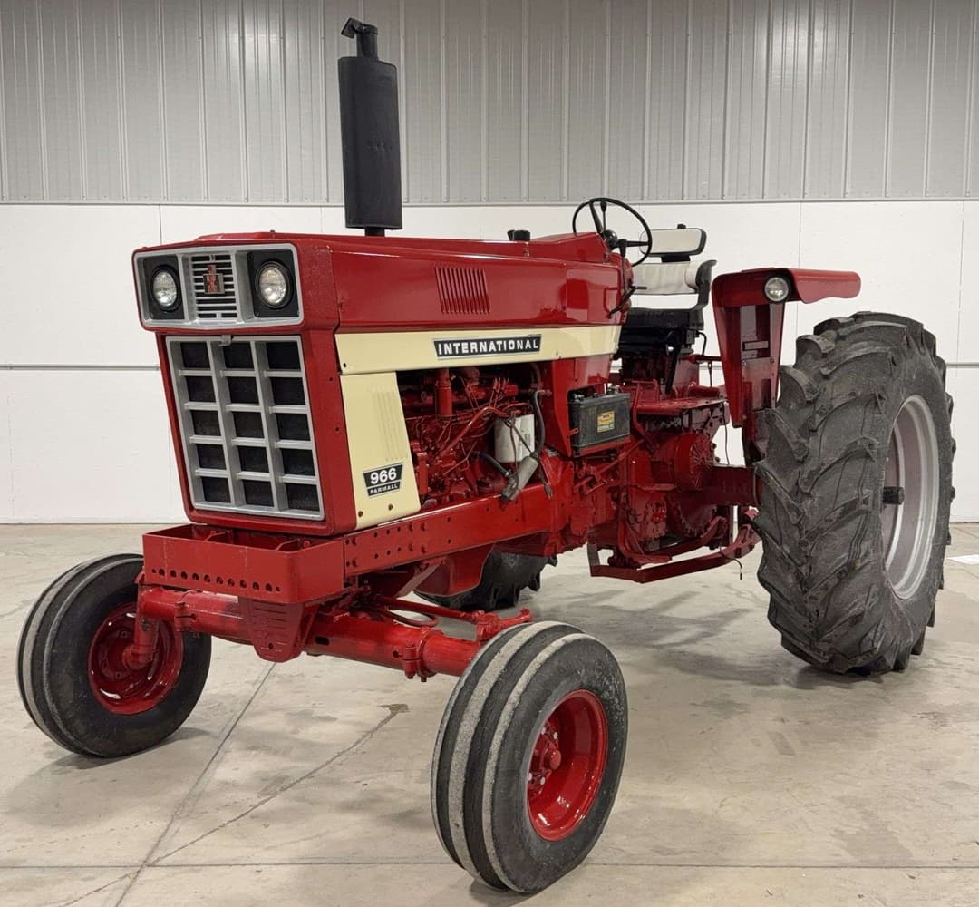 Image of International Harvester 966 Primary image