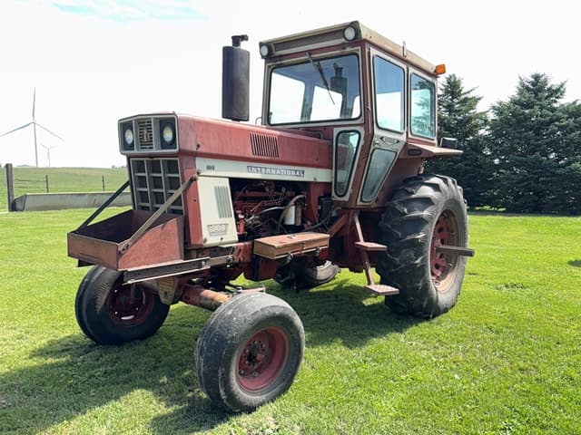 Image of International Harvester 966 equipment image 1