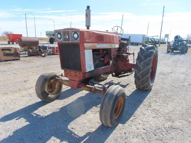 Image of International Harvester 966 equipment image 1