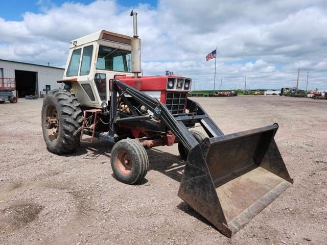 Image of International Harvester 966 equipment image 1
