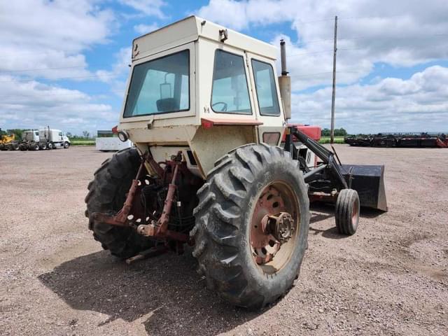 Image of International Harvester 966 equipment image 2