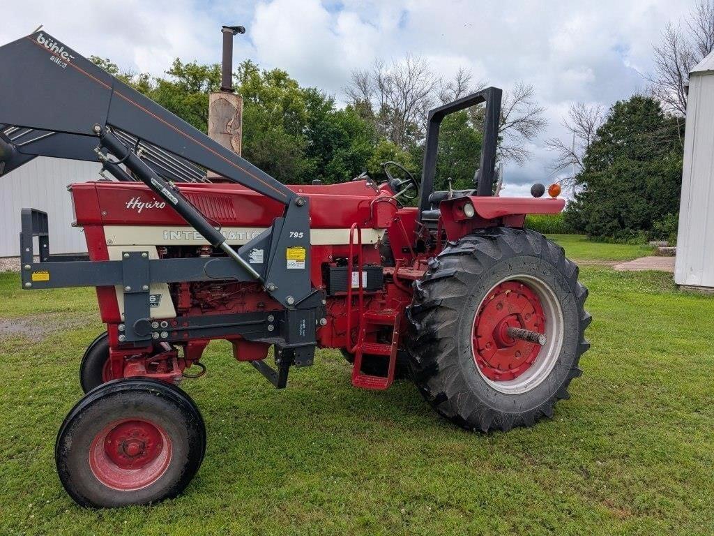 Image of International Harvester 966 Primary image