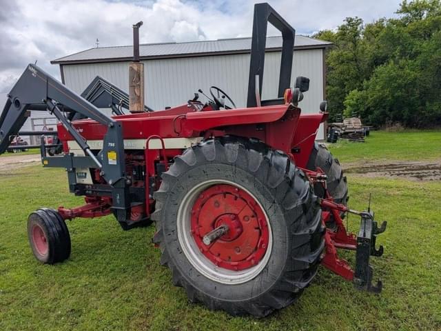Image of International Harvester 966 equipment image 1