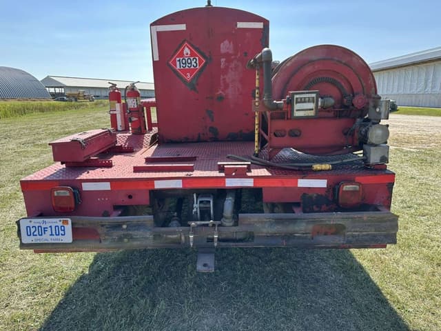 Image of International Loadstar 1600 equipment image 3