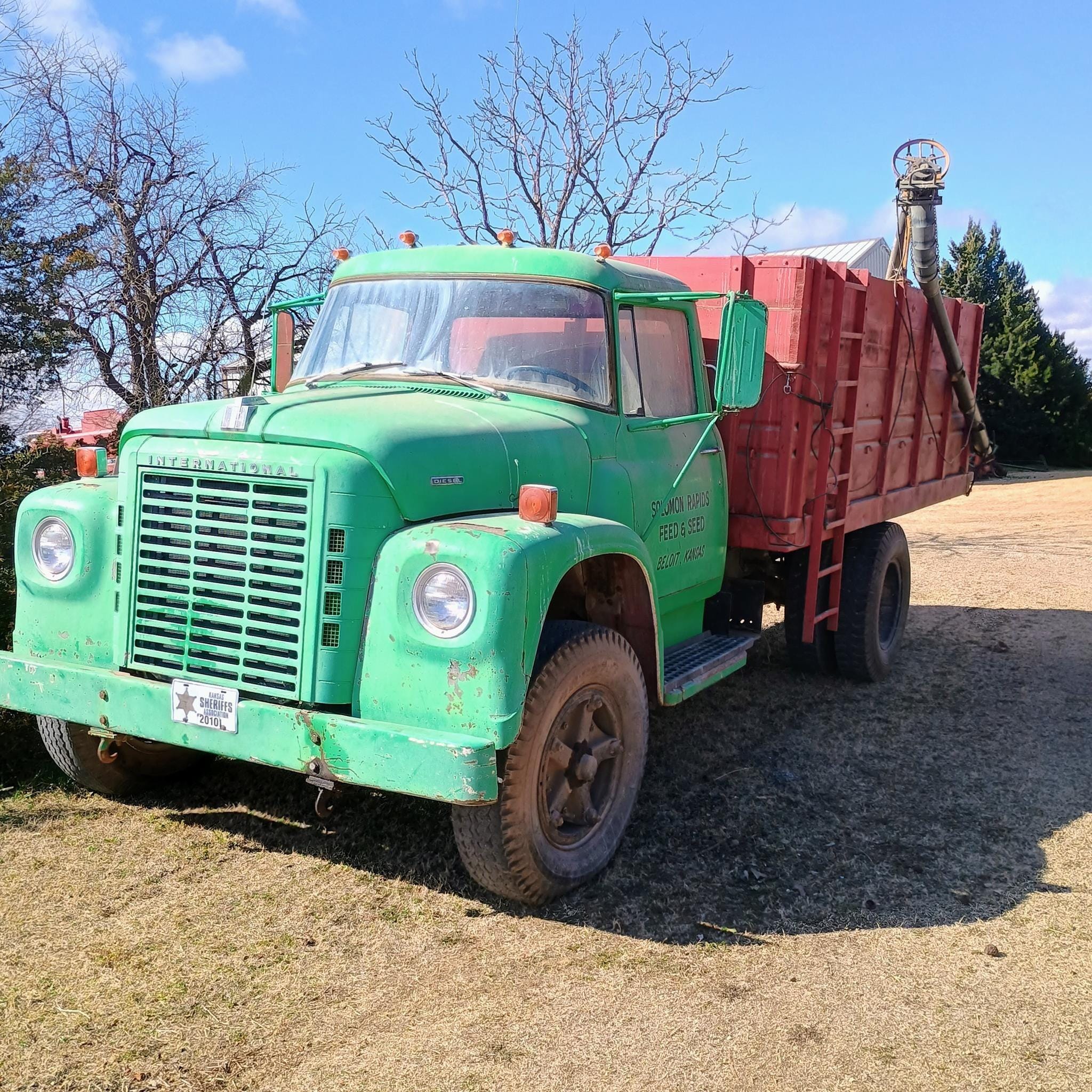 1971 International Loadstar Equipment Image0