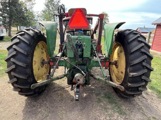 Image of John Deere 3020 equipment image 3