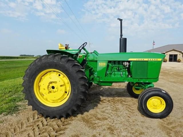 Image of John Deere 4000 equipment image 1
