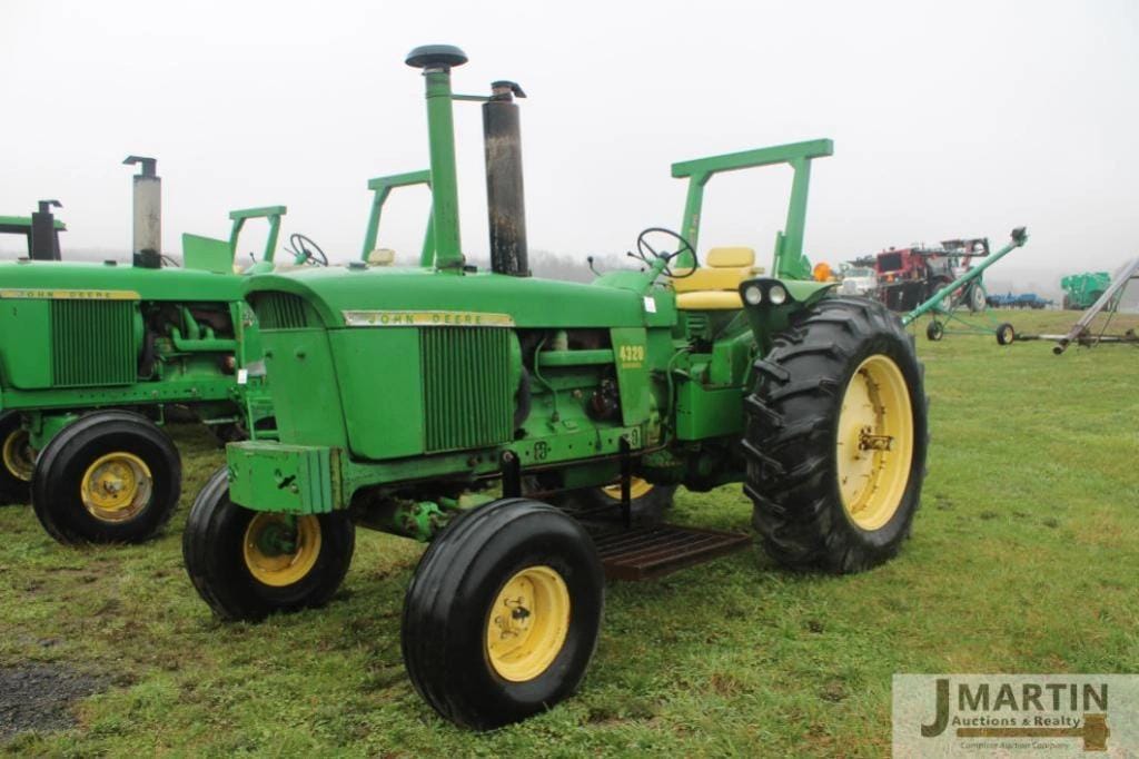 1971 John Deere 4320 Equipment Image0