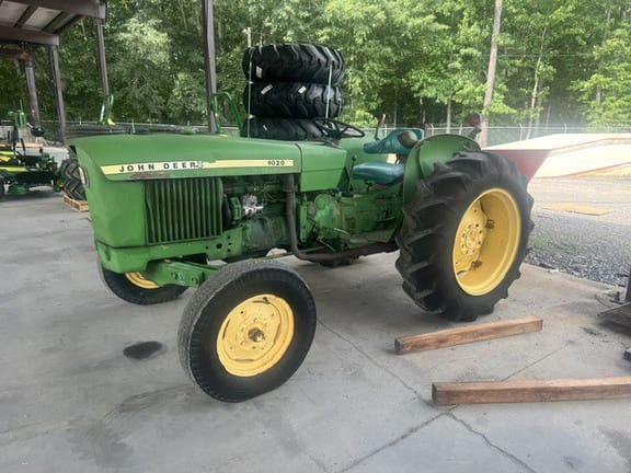1971 John Deere 1020 Equipment Image0