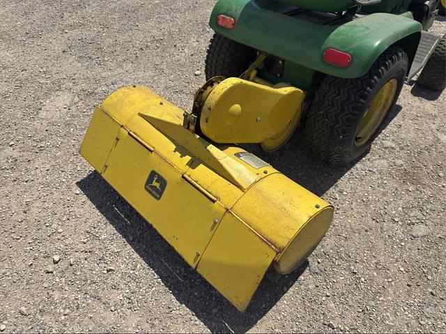 Image of John Deere 110 equipment image 2