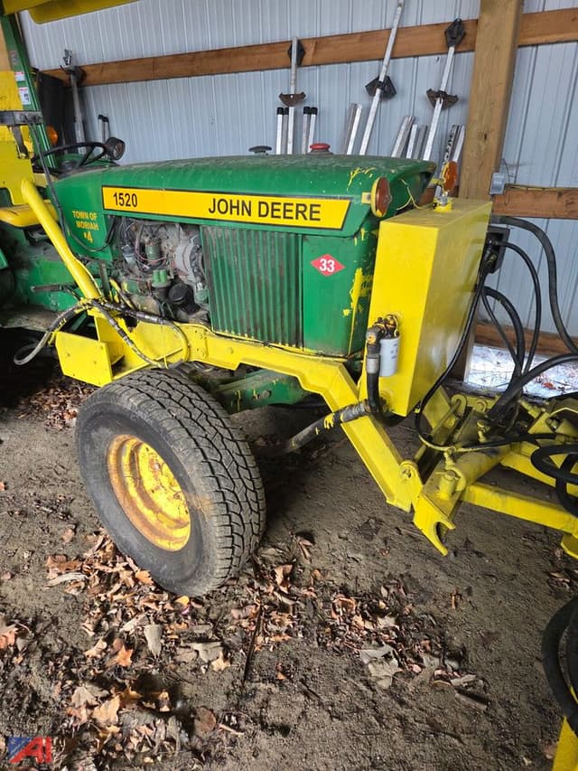 Image of John Deere 1520 equipment image 3