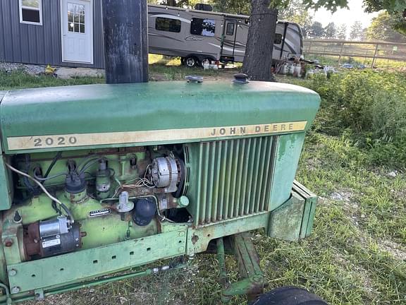 Image of John Deere 2020 equipment image 2