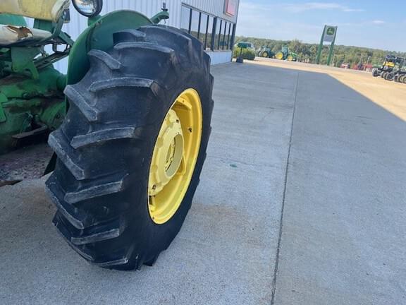 Image of John Deere 2020 equipment image 4