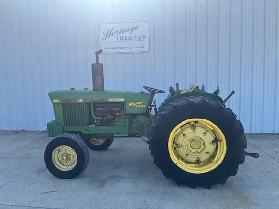 Image of John Deere 2020 equipment image 1