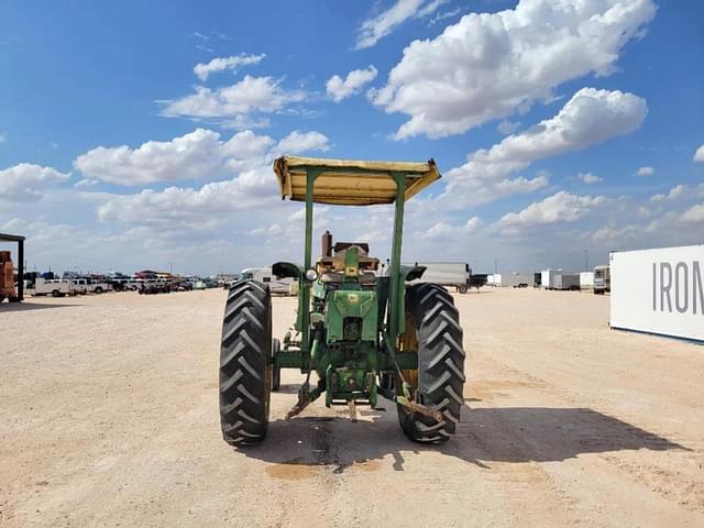 Image of John Deere 2520 equipment image 3