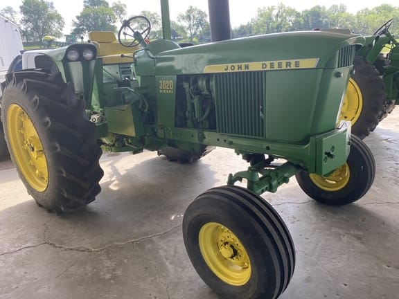 Main image John Deere 3020
