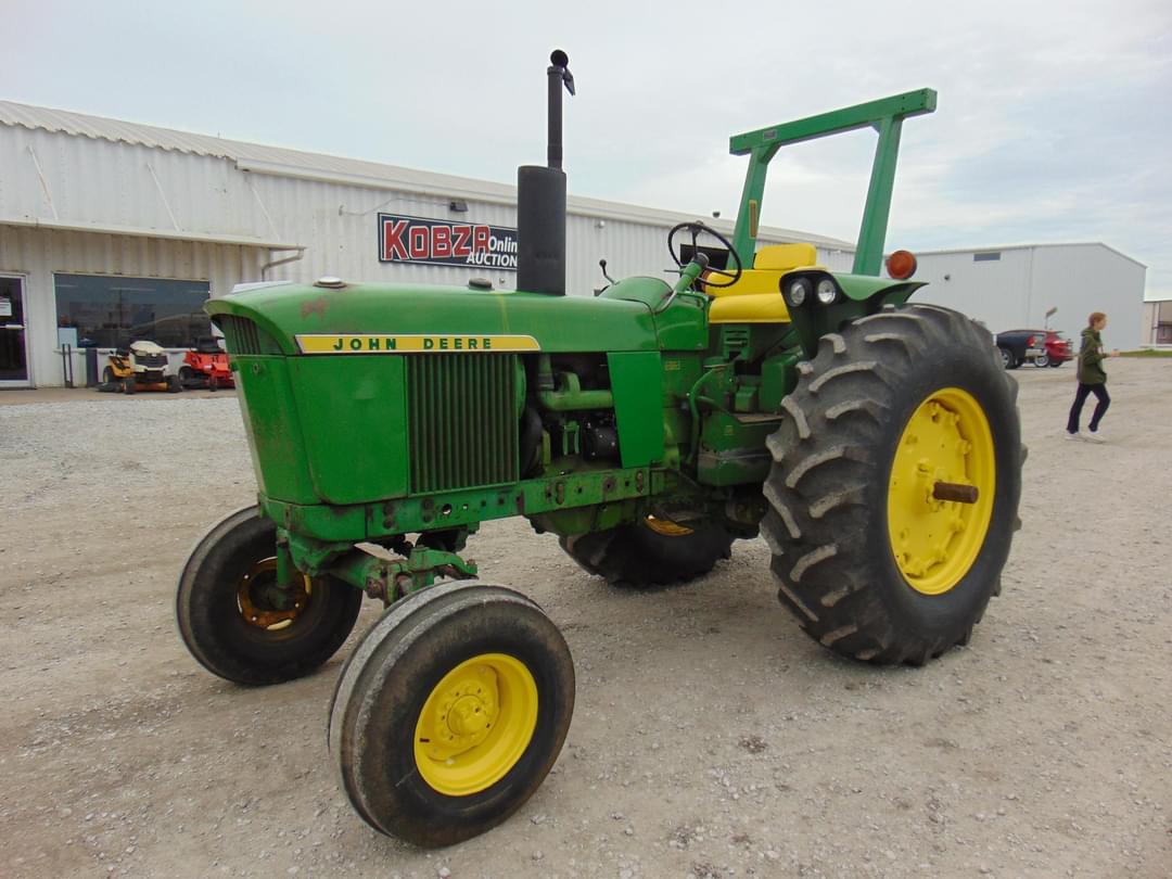 Image of John Deere 3020 Primary image