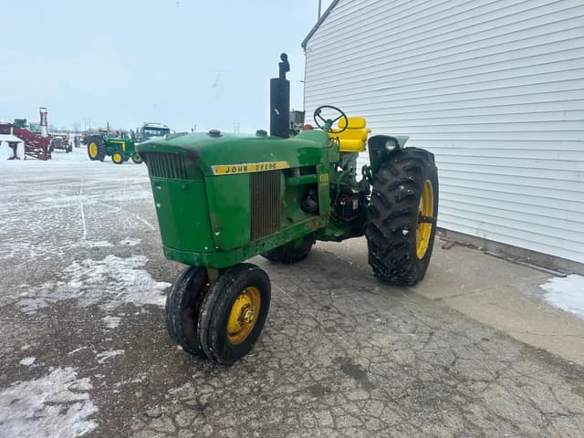 Image of John Deere 4000 equipment image 2