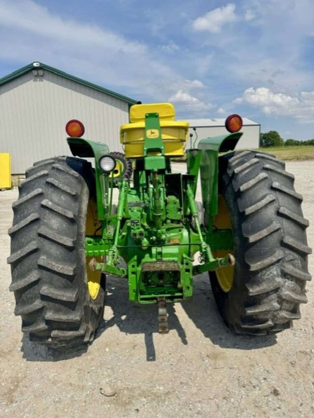 Image of John Deere 4000 equipment image 2