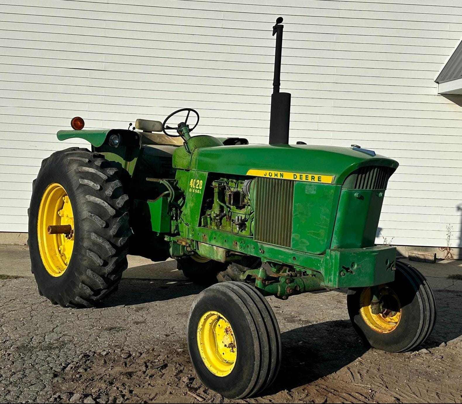 1971 John Deere 4020 Equipment Image0