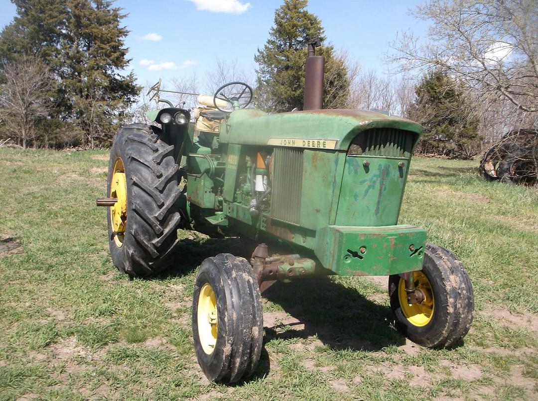 Image of John Deere 4020 Image 0