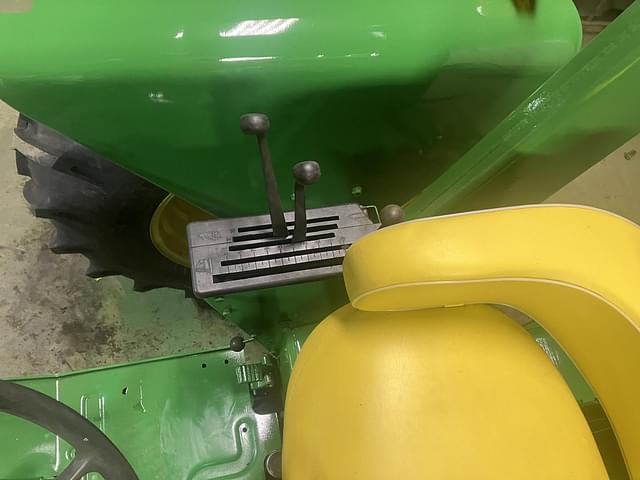 Image of John Deere 4020 equipment image 4